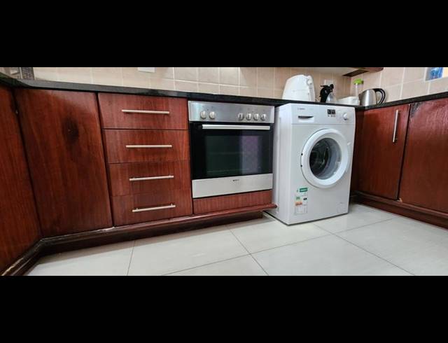 2 BEDROOM APARTMENT FOR SALE IN CENTURY CITY